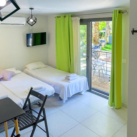 Bikini Apartments Kariotai Luaran gambar