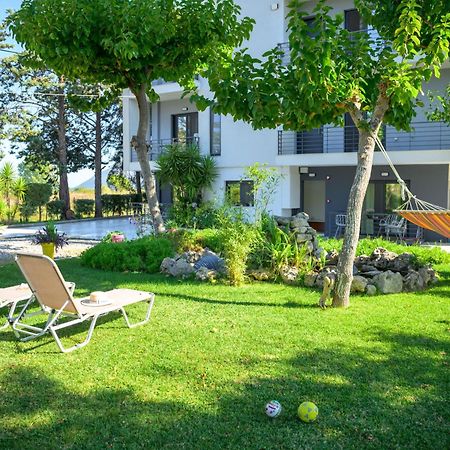 Bikini Apartments Kariotai Luaran gambar