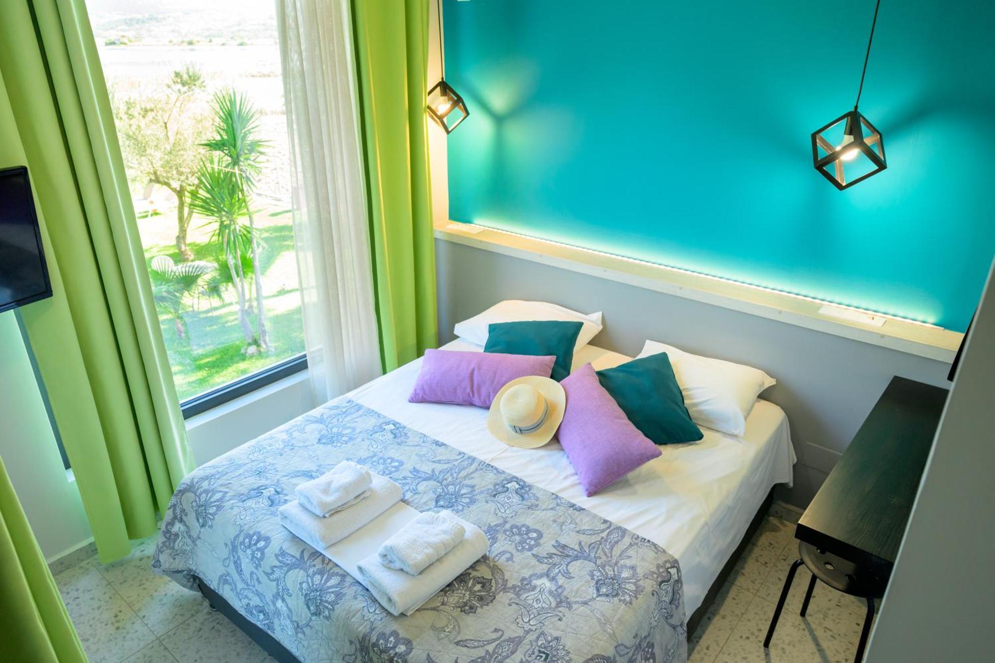 Bikini Apartments Kariotai Luaran gambar