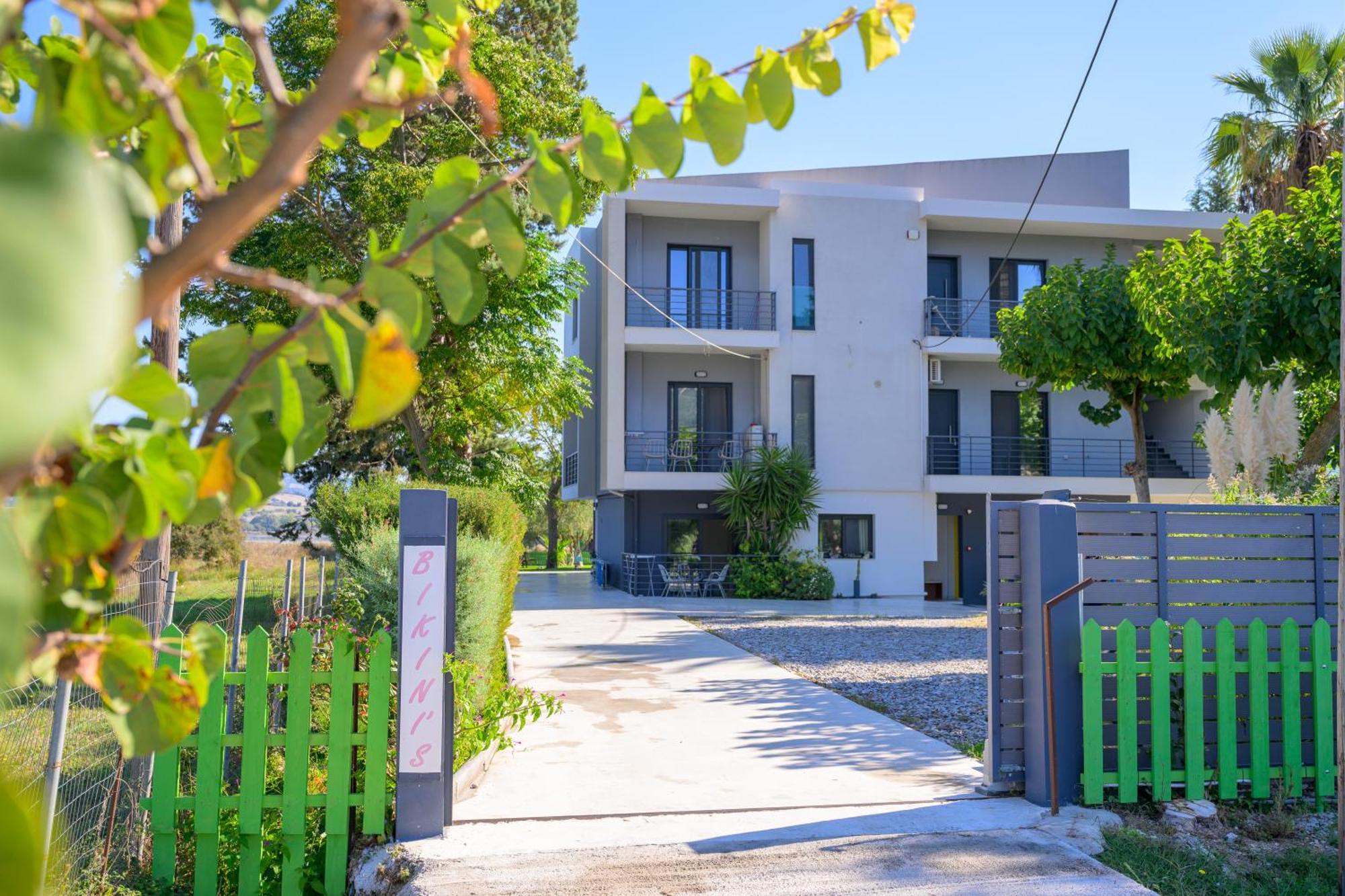 Bikini Apartments Kariotai Luaran gambar
