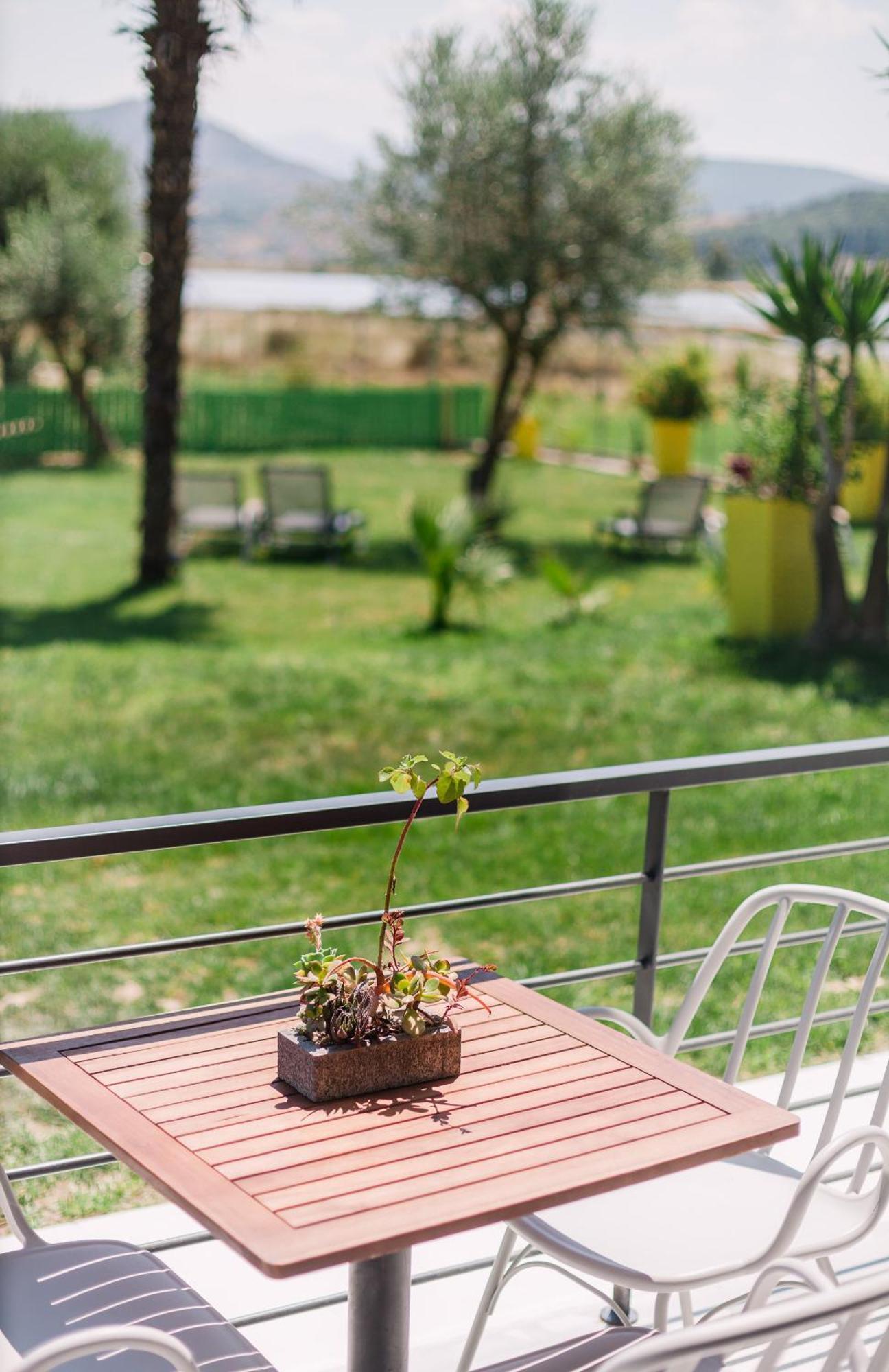 Bikini Apartments Kariotai Luaran gambar