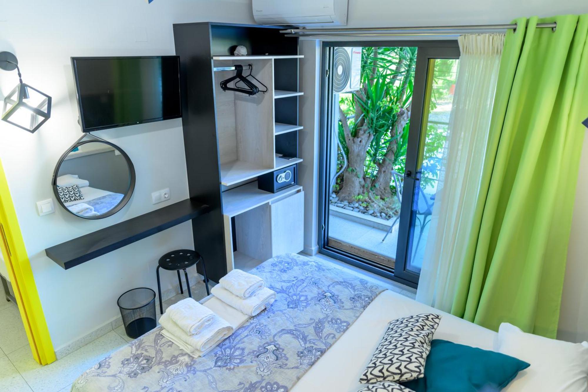 Bikini Apartments Kariotai Luaran gambar