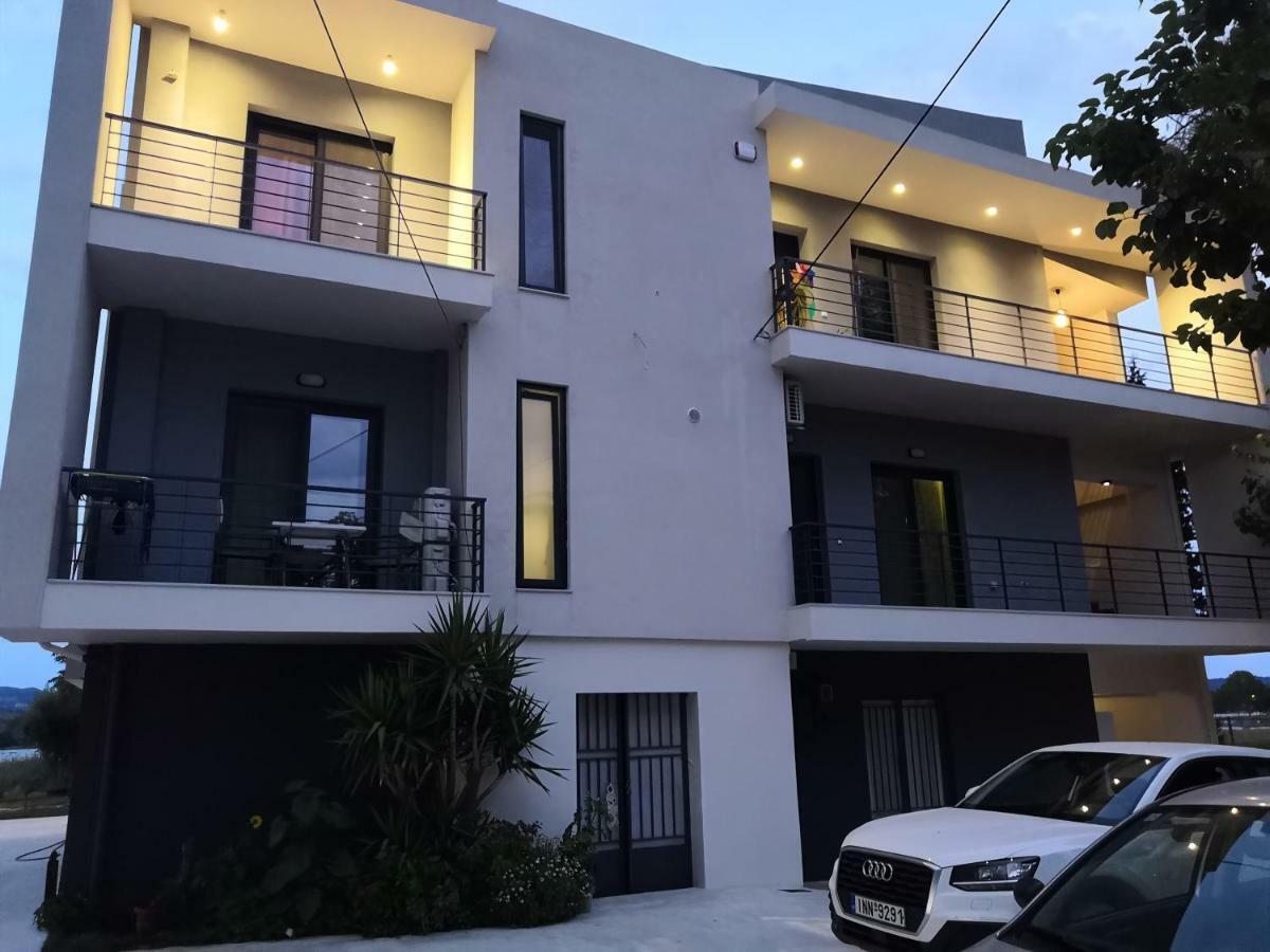 Bikini Apartments Kariotai Luaran gambar