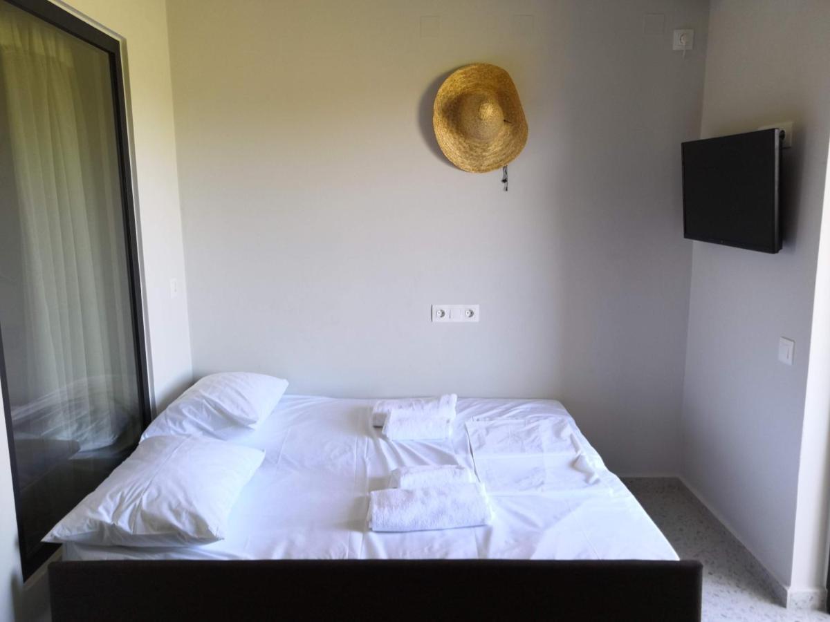 Bikini Apartments Kariotai Luaran gambar